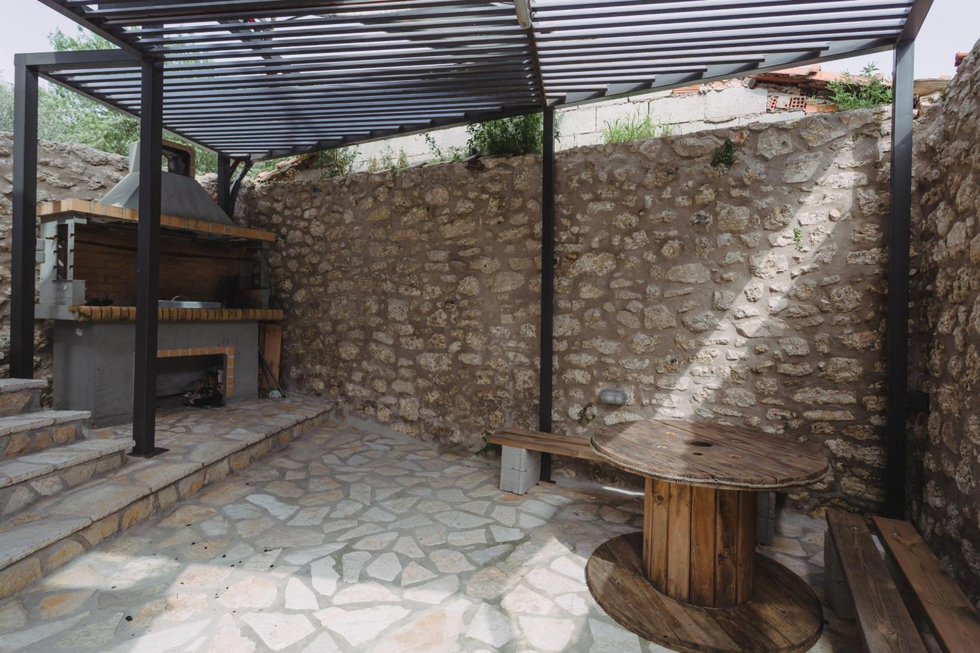 Amelia Luxury Suite Nikiana Exterior foto